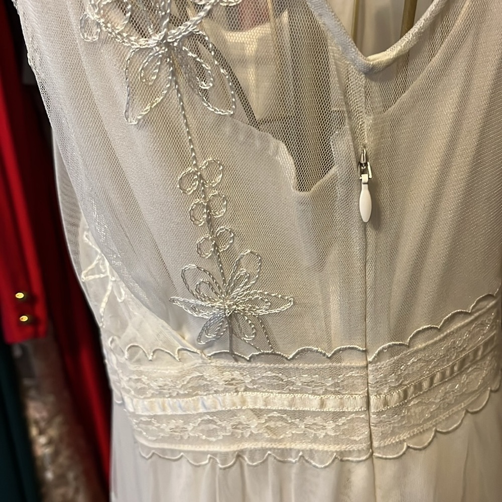 Nataya Bohemian Exquisite Ivory Dress - Picture 13 of 17